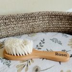 Babyborstel met naam. Zachte natuurlijke haren geschikt voor pasgeboren baby’s
