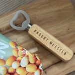 Gepersonaliseerde flessenopener met tekst – bedankje voor meester
