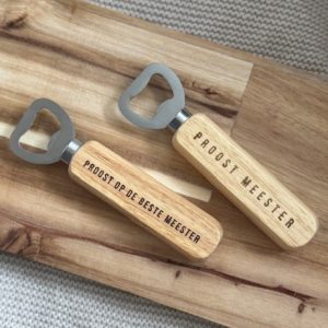 Gepersonaliseerde flessenopener met tekst – bedankje voor meester