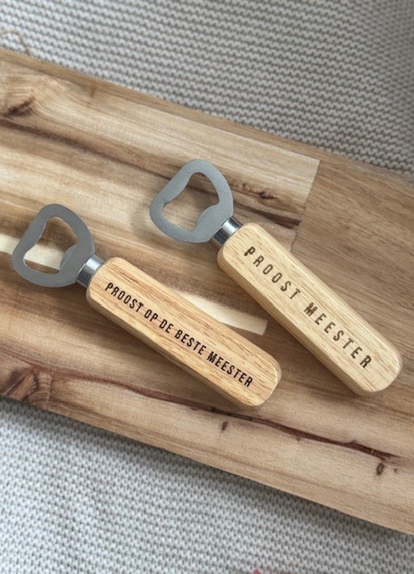 Gepersonaliseerde flessenopener met tekst – bedankje voor meester